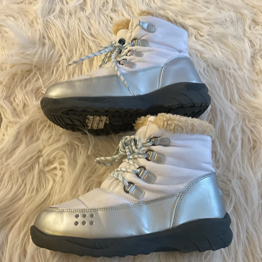 BEARPAW winter youth boots